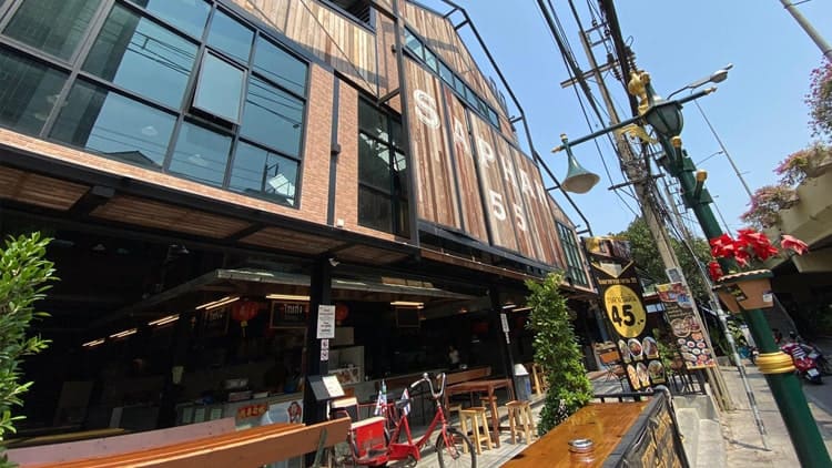 Exterior of Saphan 55, the venue for Photo Concept's 2nd Edition event in Bangkok